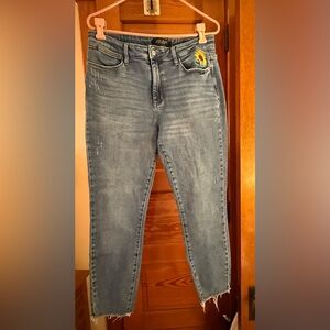 Judy Blue Light Blue Cropped Jeans with Sunflower Patch